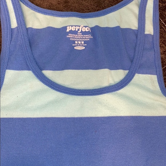 Old Navy perfect tank top - Picture 5 of 5